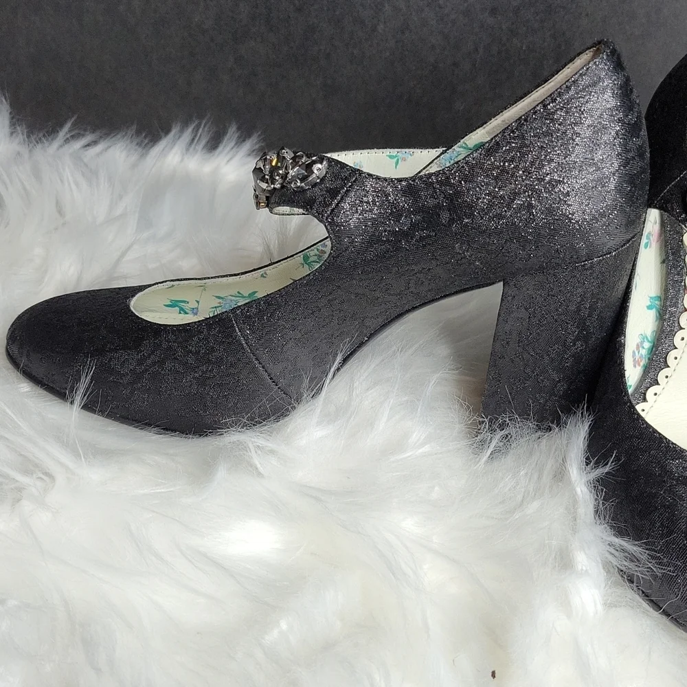 MARY JANE 1901 Shimmery Black‎ Brocade Heels Rhinestone Straps Size 5.5 M